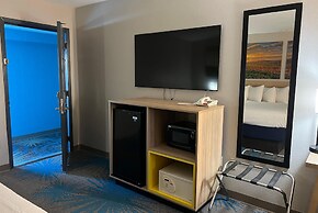 Days Inn by Wyndham Jamestown