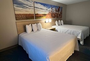 Days Inn by Wyndham Jamestown