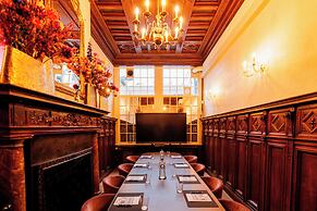 The Pavilions Amsterdam, The Toren