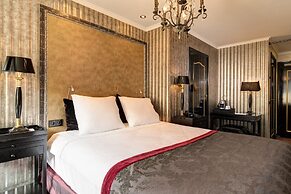 The Pavilions Amsterdam, The Toren