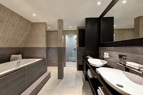 The Pavilions Amsterdam, The Toren