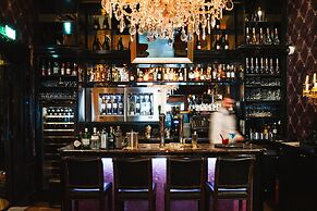 The Pavilions Amsterdam, The Toren