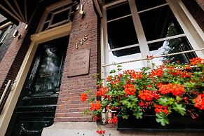 The Pavilions Amsterdam, The Toren