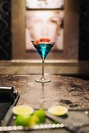 The Pavilions Amsterdam, The Toren