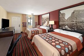 Super 8 by Wyndham Temple S. General Bruce