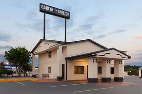 Super 8 by Wyndham Temple S. General Bruce