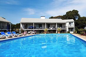 Blue Rock Resort