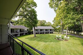 Blue Rock Resort
