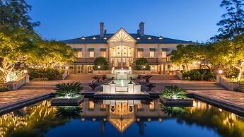 InterContinental Sanctuary Cove Resort by IHG