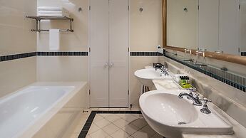 InterContinental Sanctuary Cove Resort by IHG