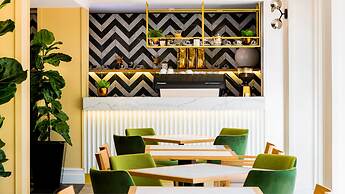 InterContinental Sanctuary Cove Resort by IHG