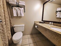 Crossroads Hotel & Watertown Event Center