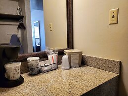 Crossroads Hotel & Watertown Event Center