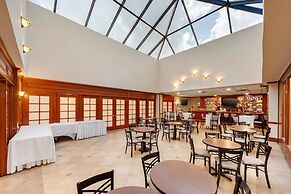 Clarion Hotel & Conference Center Toms River