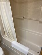 Clarion Hotel & Conference Center