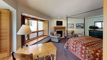 Vail Residences at Cascade Village, a Destination by Hyatt Residence