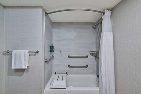 DoubleTree by Hilton Chatsworth