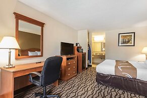 Quality Inn Charleston - Sikeston