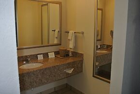 Quality Inn Charleston - Sikeston