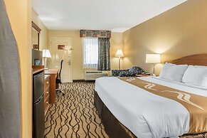 Quality Inn Charleston - Sikeston