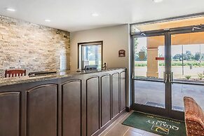 Quality Inn Charleston - Sikeston