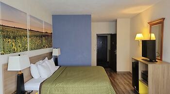 Days Inn by Wyndham Topeka