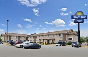 Days Inn by Wyndham Topeka