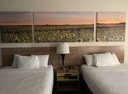 Days Inn by Wyndham Topeka