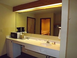 Rodeway Inn & Suites