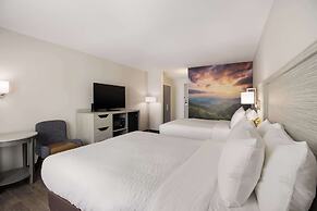 Clarion Pointe Sylva near Cherokee Area