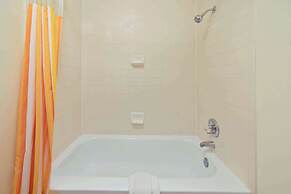 La Quinta Inn & Suites by Wyndham Salt Lake City - Layton