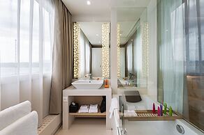 Hotel N'vY
