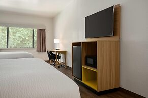 Days Inn by Wyndham Lexington