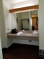 Clarion Inn Near China Lake Naval Station