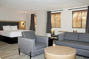 The Cairn Hotel