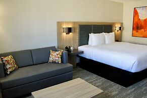 The Cairn Hotel