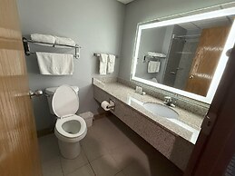 AmericInn by Wyndham Woodstock IL