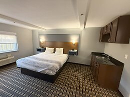 AmericInn by Wyndham Woodstock IL