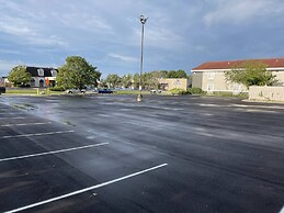 La Quinta Inn by Wyndham Indianapolis Airport Lynhurst