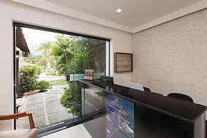 Angra Boutique Hotel
