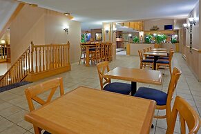 Holiday Inn Express Toronto East - Scarborough by IHG