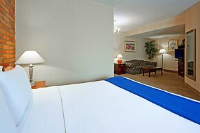 Holiday Inn Express Toronto East - Scarborough by IHG