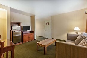 Econo Lodge Inn & Suites Riverside - Corona