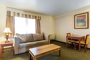 Econo Lodge Inn & Suites Riverside - Corona