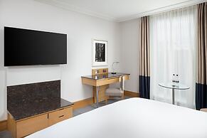 Hilton London Gatwick Airport