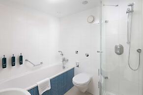 Hilton London Gatwick Airport