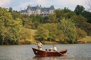 Holiday Inn Asheville East-Blue Ridge PKWY by IHG