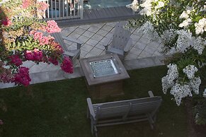 Holiday Inn Asheville East-Blue Ridge PKWY by IHG