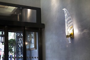 Hotel Plaza Elysées