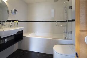 Hotel Plaza Elysées